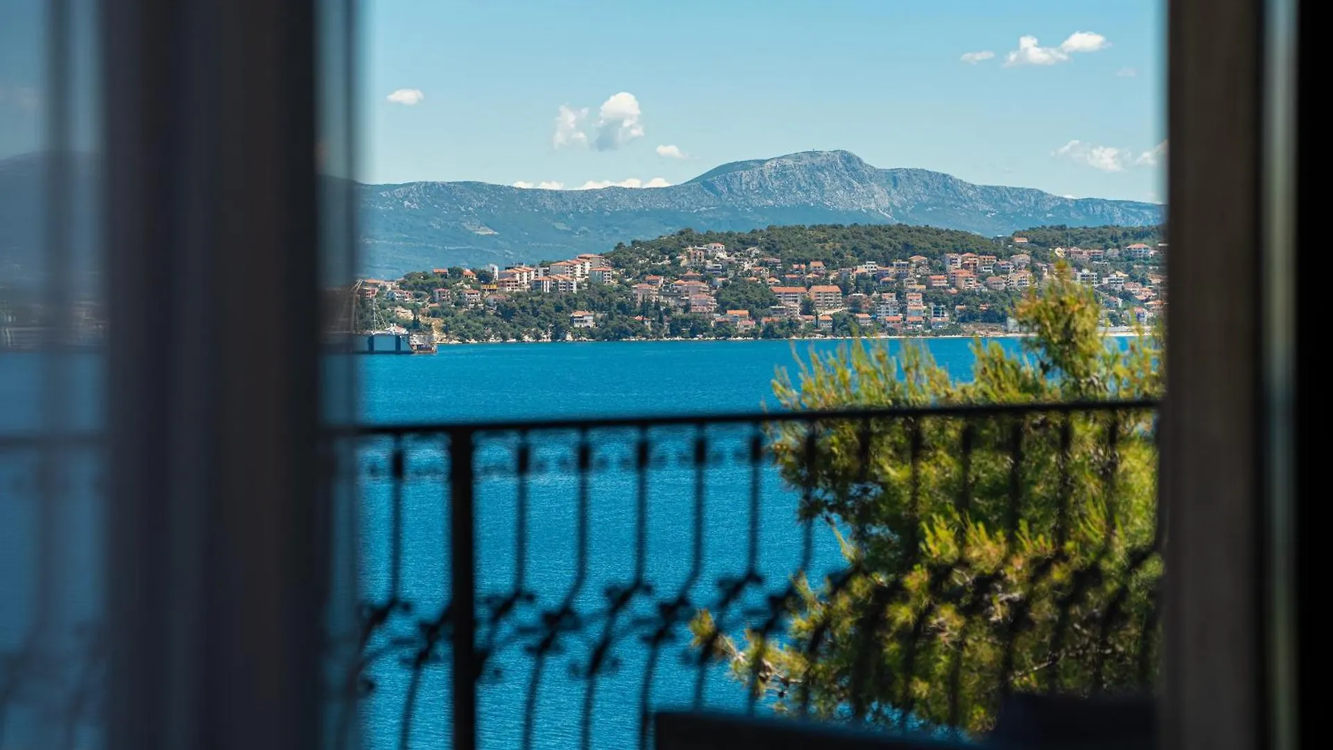 Villa Sunset Apartments Donji Okrug  Croatia