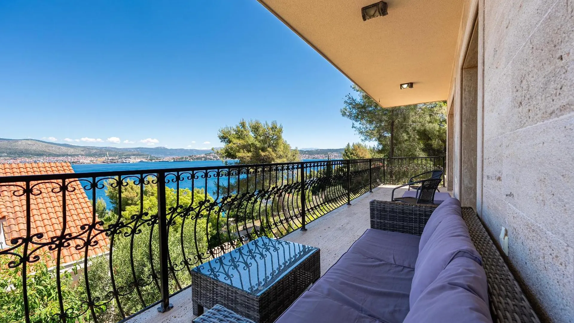 Villa Sunset Apartments Donji Okrug  Croatia