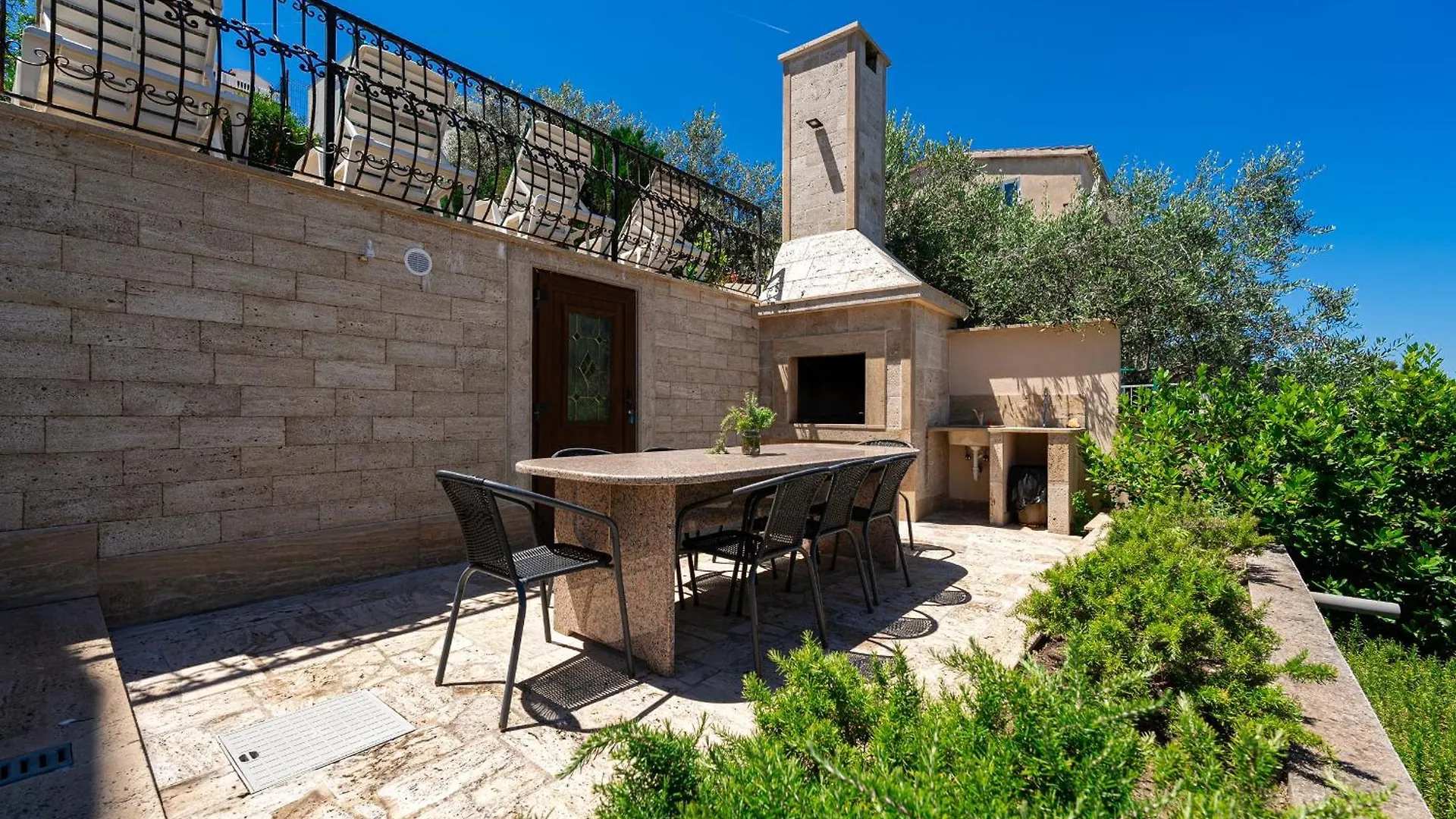 Villa Sunset Apartments Donji Okrug  Croatia